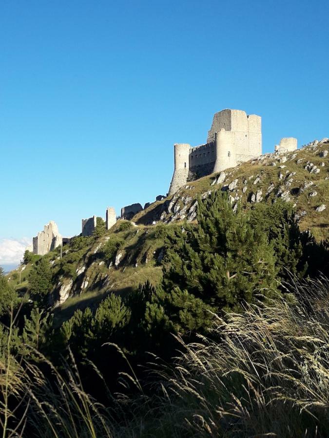 Natour L'Ostello Per I Camminatori Barisciano Exteriör bild